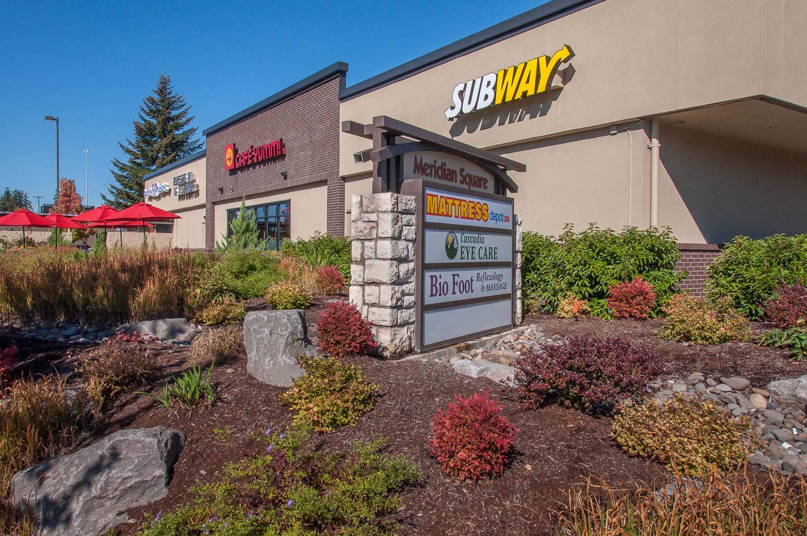 Meridian Square 5231 Meridian Square